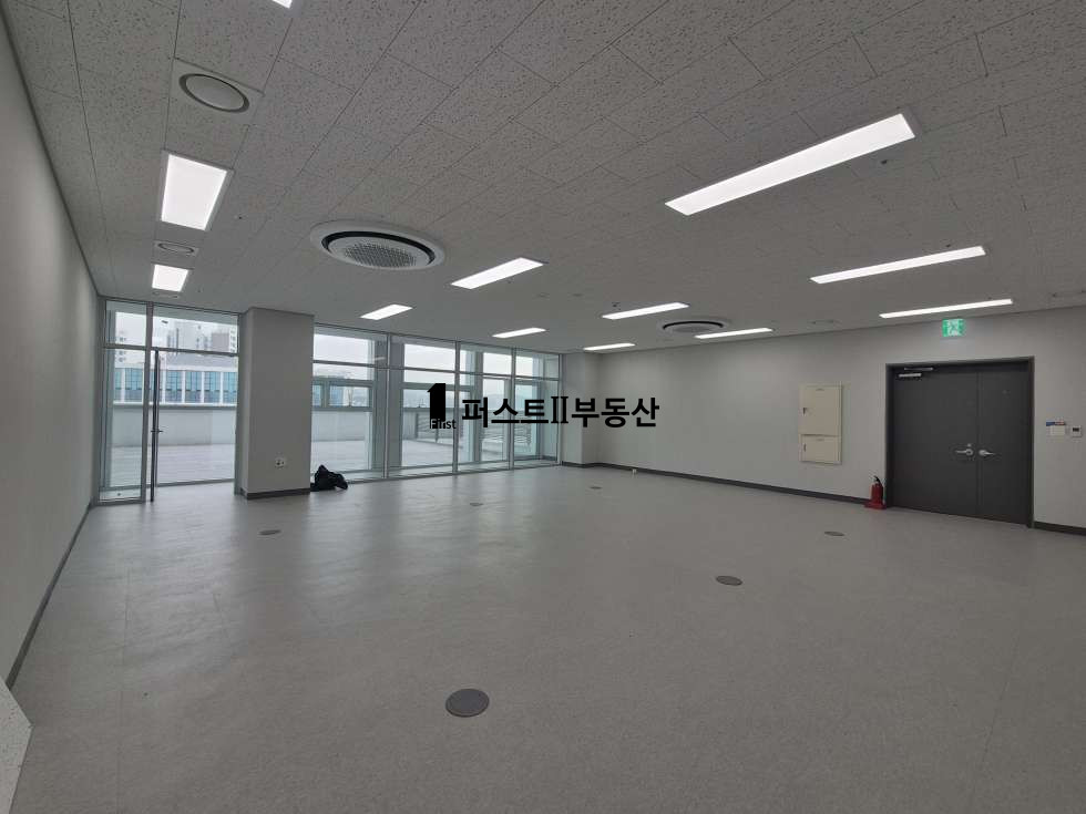경기 화성동탄구 영천동 테라스 있는 쾌적한 호실, 전용면적 약 25평, 즉시 입주 가능 월세 매물번호 10222 사진 3
