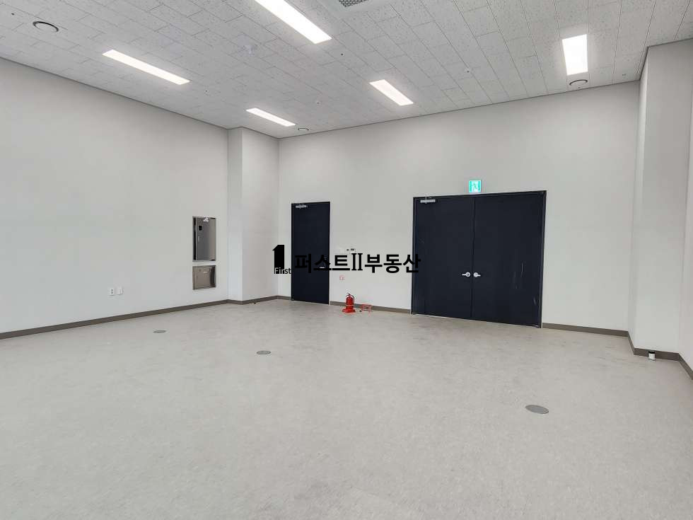 경기 수원영통구 원천동 드라이브인 도어 투 도어, 발코니 기준 남동향, 넓은 서비스면적 월세 매물번호 10308 사진 7