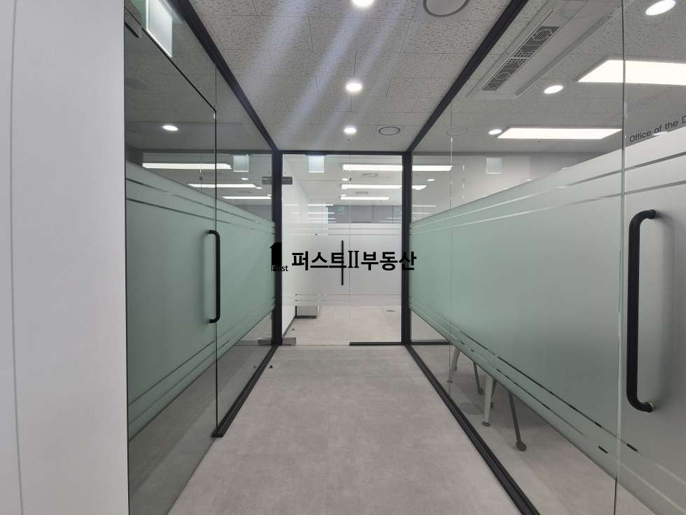 경기 화성동탄구 영천동 연접한 4개 호실, 동탄테크노밸리 내 지식산업센터, 전용면적 약 60평 매매 매물번호 10210 사진 3