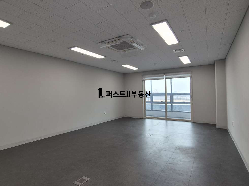 경기 용인기흥구 농서동 쾌적한 사무실, 옥상정원 뷰, 즉시 입주 가능 월세 매물번호 10356 사진 2