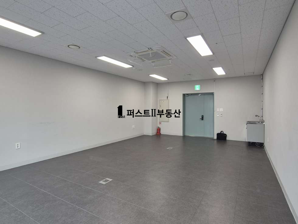 경기 용인기흥구 농서동 쾌적한 사무실, 옥상정원 뷰, 즉시 입주 가능 월세 매물번호 10356 사진 5