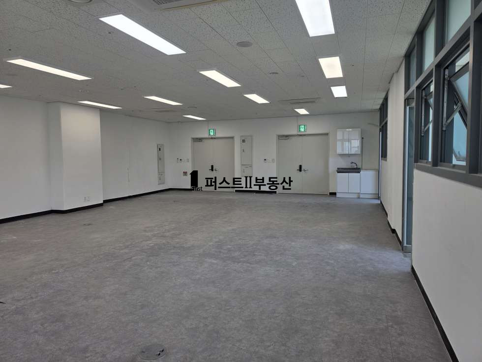 경기 화성동탄구 영천동 전용면적 30평, 코너호실 포함 연접한 2개호실 월세 매물번호 10342 사진 6