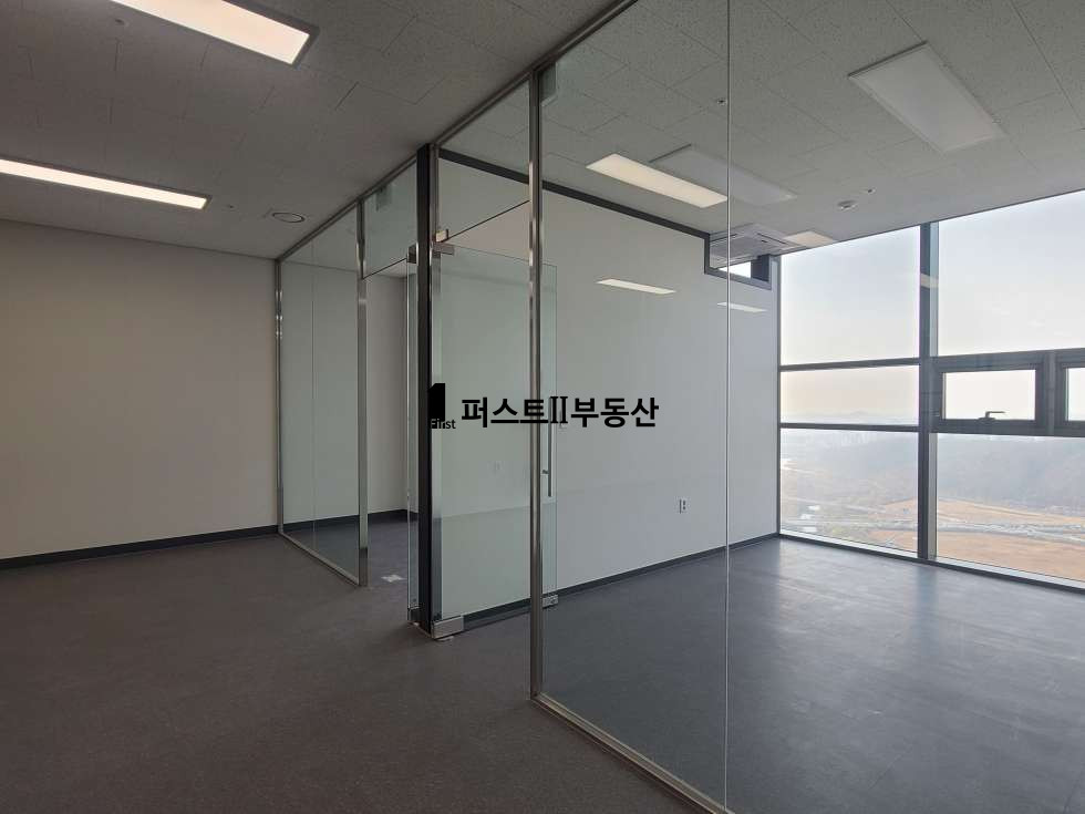 경기 화성동탄구 영천동 풀 인테리어, 탁트인 전망 월세 매물번호 10331 사진 4