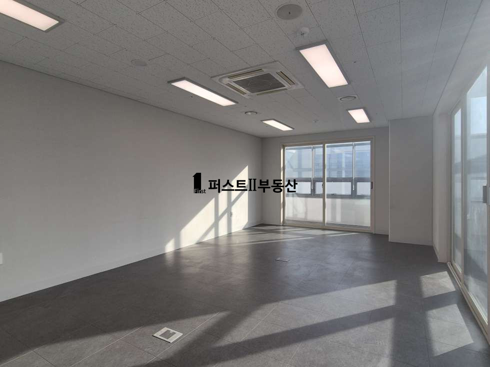 경기 용인기흥구 농서동 2면 발코니 포함 연접한 2개 호실, 쾌적한 사무실 용도, 하시 입주 월세 매물번호 10320 사진 3