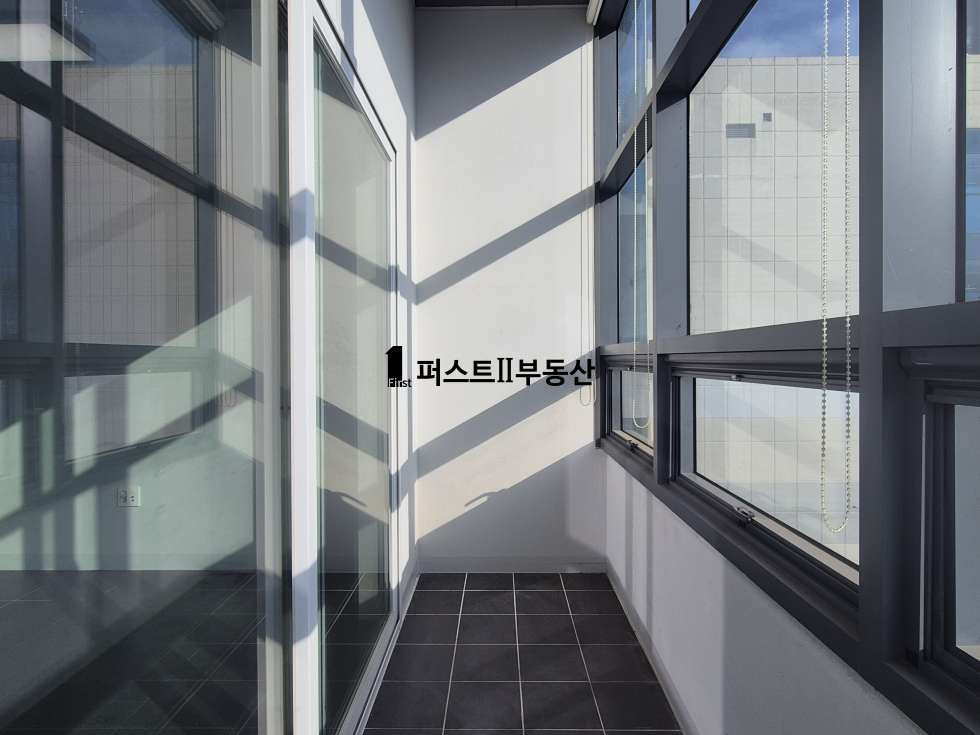 경기 용인기흥구 농서동 2면 발코니 포함 연접한 2개 호실, 쾌적한 사무실 용도, 하시 입주 월세 매물번호 10320 사진 8